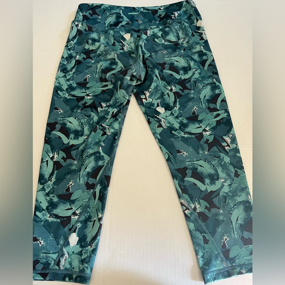 Patagonia leggings 3 piece bundle. Will separate